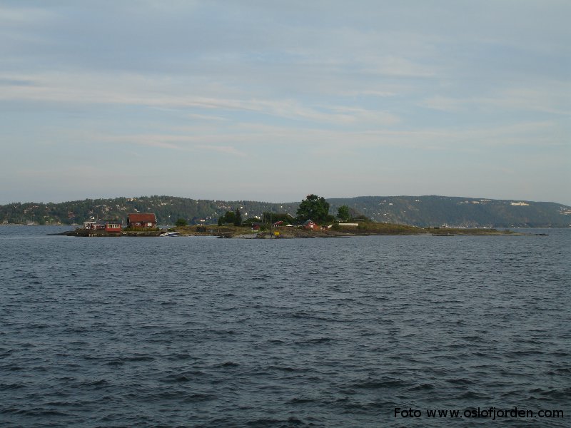 Halden brygge utsikt mot Geitøya